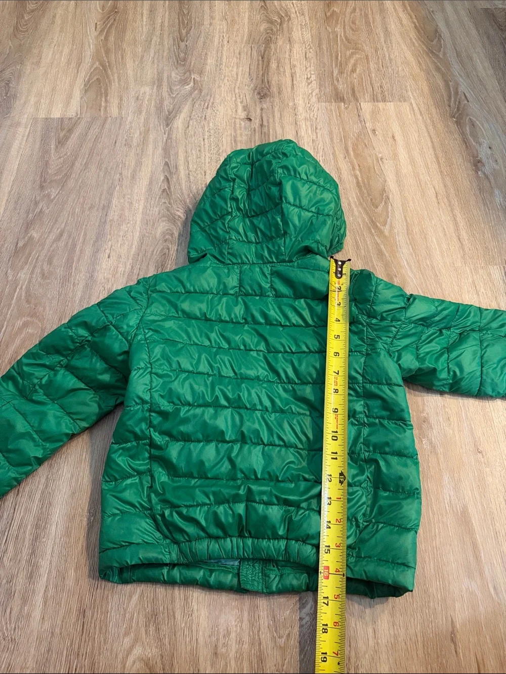 Primary vivid green